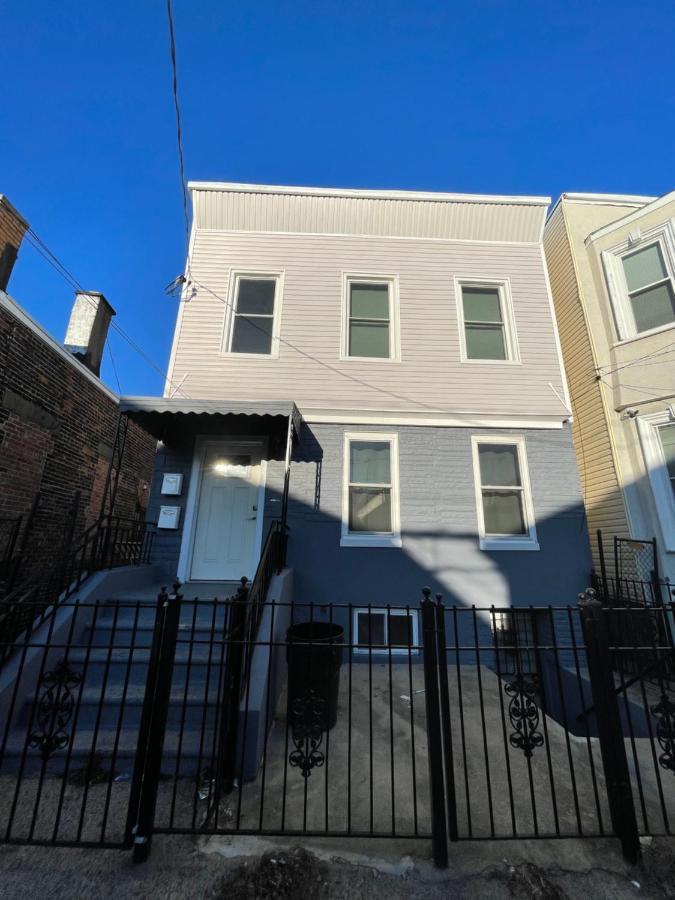 Modern Luxury Near Nyc Jersey City